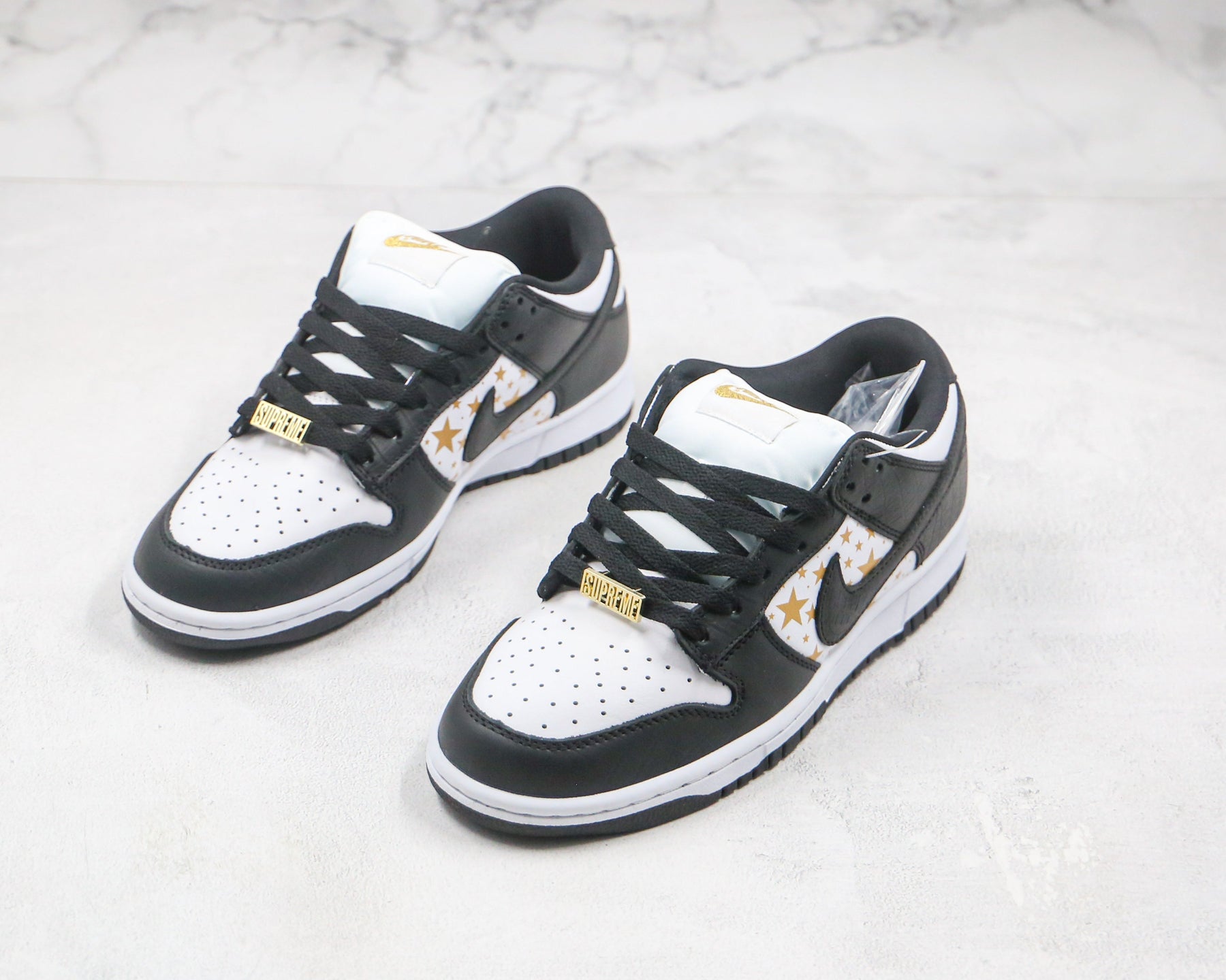 Nike SB Dunk Low Supreme Stars Black